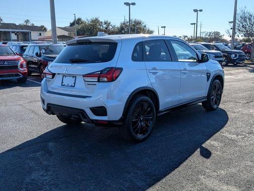 White Diamond 2026 Mitsubishi Outlander Sport 2.0 LE