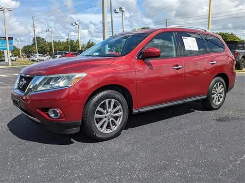 2016 Nissan Pathfinder SV