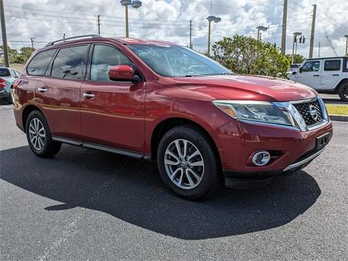 2016 Nissan Pathfinder SV