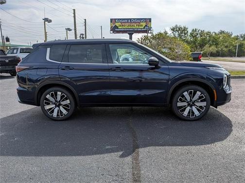 2025 Mitsubishi Outlander SEL