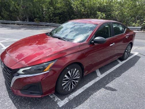 Scarlet Ember 2024 Nissan Altima 2.5 SV