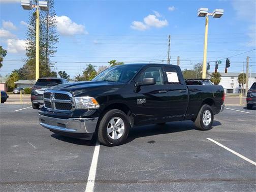 2024 RAM 1500 Classic SLT