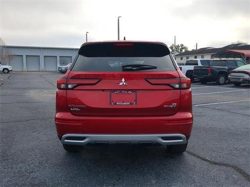 2025 Mitsubishi Outlander PHEV SE