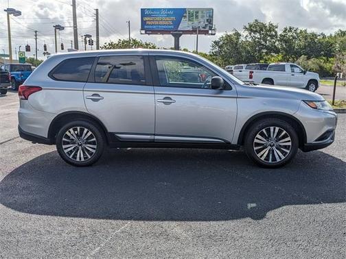 2019 Mitsubishi Outlander ES