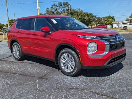 2025 Mitsubishi Outlander ES