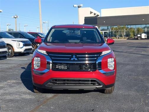 2026 Mitsubishi Outlander ES