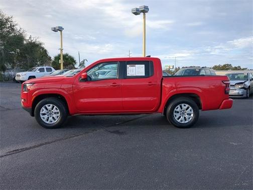 2023 Nissan Frontier SV