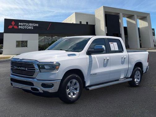 Bright White Clearcoat 2023 RAM 1500 Laramie
