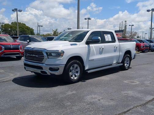 Bright White Clearcoat 2023 RAM 1500 Laramie