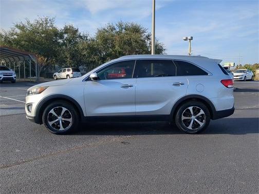 2016 Kia Sorento EX