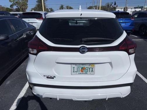 2021 Nissan Kicks S