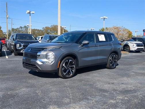 2022 Mitsubishi Outlander 