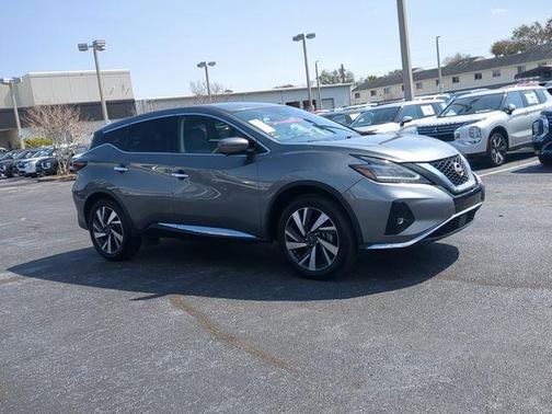 2023 Nissan Murano SL