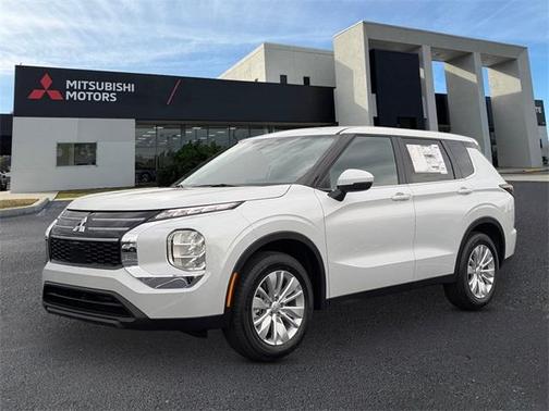 2026 Mitsubishi Outlander ES