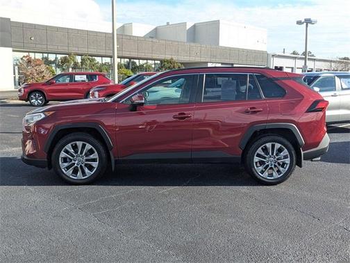 2020 Toyota RAV4 XLE Premium