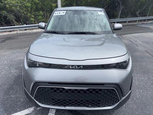 Gray 2025 Kia Soul LX