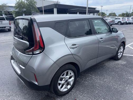 Gray 2025 Kia Soul LX