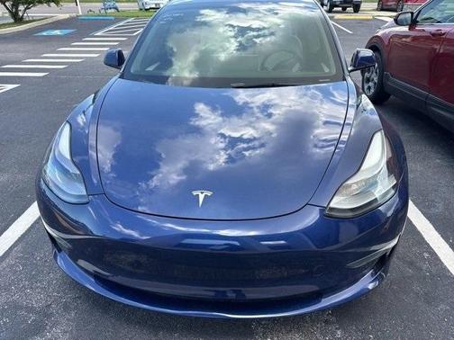 2022 Tesla Model 3 Base