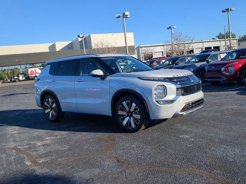 2026 Mitsubishi Outlander SEL