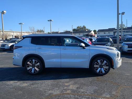 2026 Mitsubishi Outlander SEL