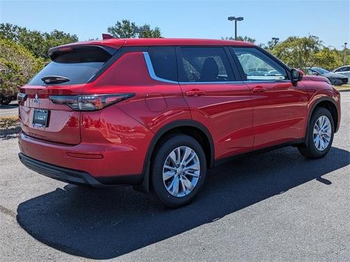 2025 Mitsubishi Outlander ES