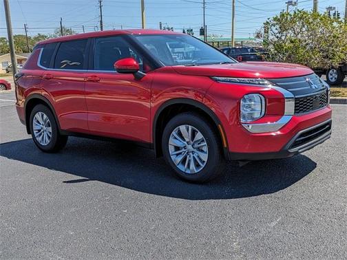 2025 Mitsubishi Outlander ES