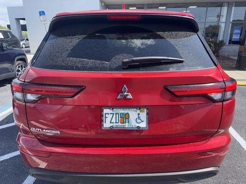 Diamond Red 2024 Mitsubishi Outlander ES