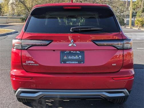 2025 Mitsubishi Outlander SE
