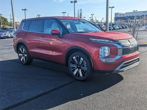 2025 Mitsubishi Outlander SE