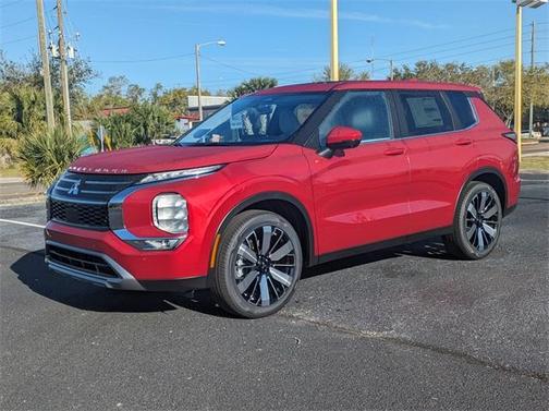 2025 Mitsubishi Outlander SE