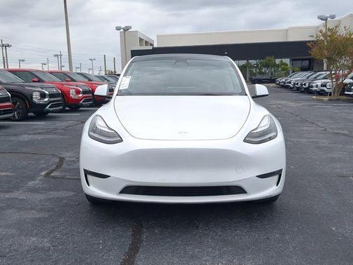 White 2023 Tesla Model Y Long Range