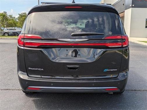2021 Chrysler Pacifica Hybrid Touring L