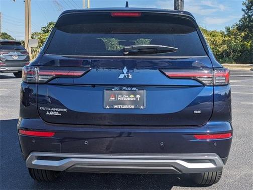 2025 Mitsubishi Outlander SE