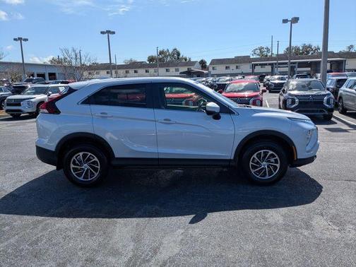 White Diamond 2026 Mitsubishi Eclipse Cross ES