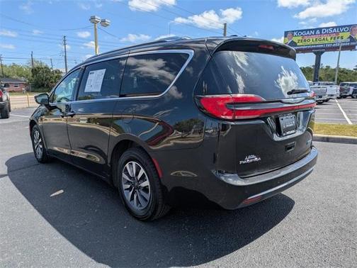 2021 Chrysler Pacifica Hybrid Touring L