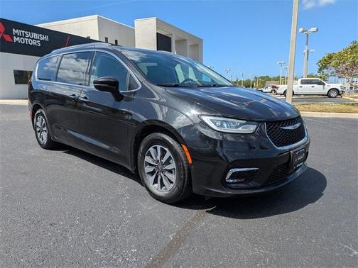 2021 Chrysler Pacifica Hybrid Touring L