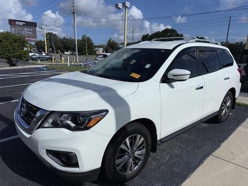 2019 Nissan Pathfinder S