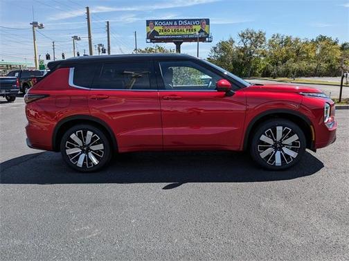 2025 Mitsubishi Outlander SEL