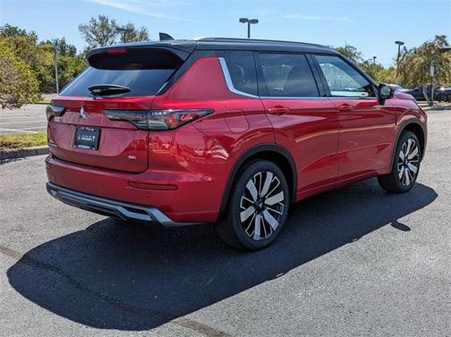 2025 Mitsubishi Outlander SEL
