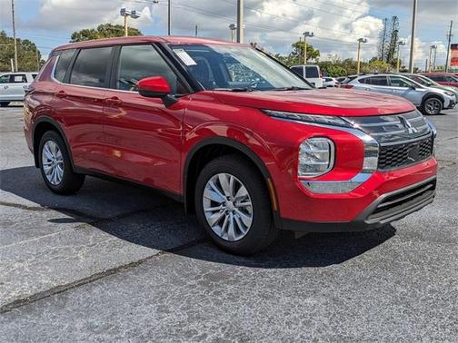 2025 Mitsubishi Outlander ES