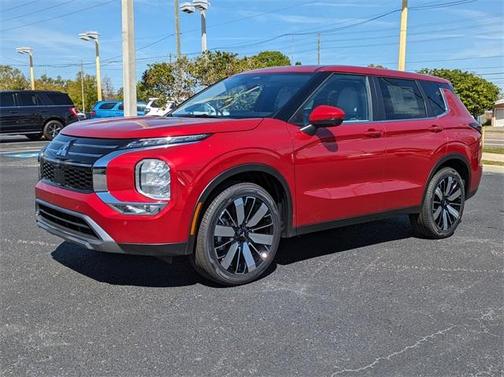 2025 Mitsubishi Outlander SE