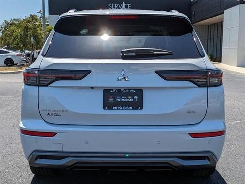 2025 Mitsubishi Outlander SEL