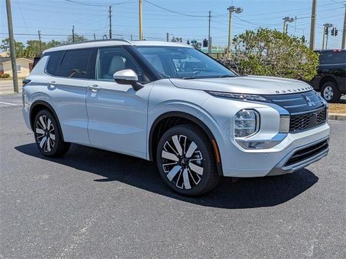 2025 Mitsubishi Outlander SEL