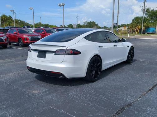 White 2022 Tesla Model S Base