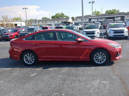 Scarlet Red 2019 Hyundai SONATA SE
