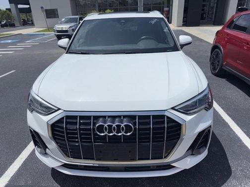 2023 Audi Q3 45 S line Premium