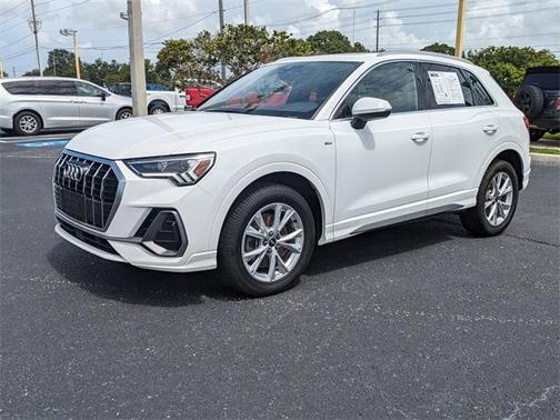 2023 Audi Q3 45 S line Premium