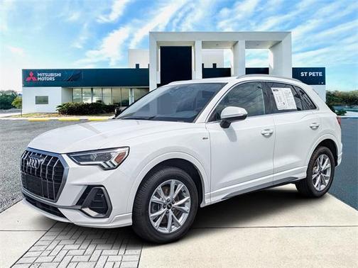 2023 Audi Q3 45 S line Premium