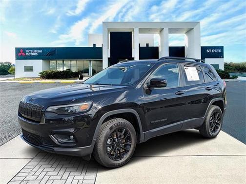 2023 Jeep Cherokee Altitude Lux