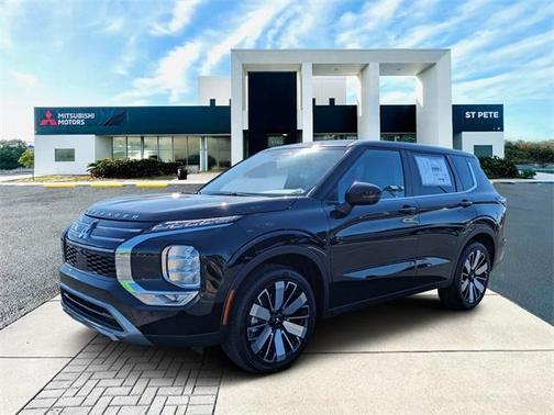 2025 Mitsubishi Outlander SE